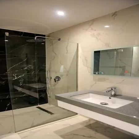 فندق Royal G Max 5*