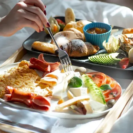 Royal G Max 5* غوليم