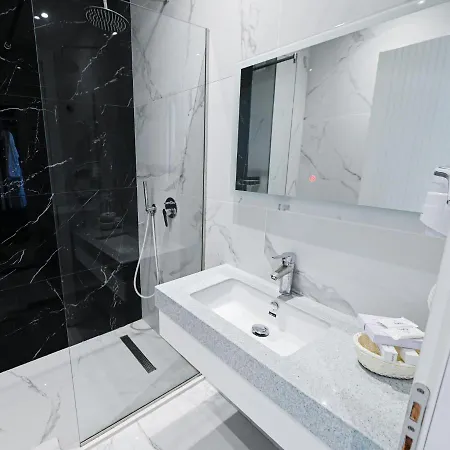 Royal G Max فندق 5*