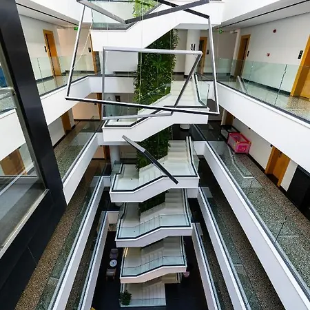 Royal G Max Golem (Tirana)