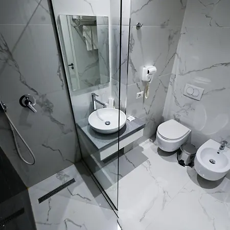 Royal G Max Hotel Golem (Tirana)