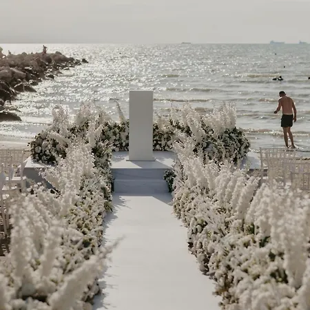 Royal G Max 5* غوليم