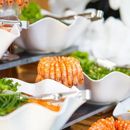 Royal G Max Golem (Tirana)