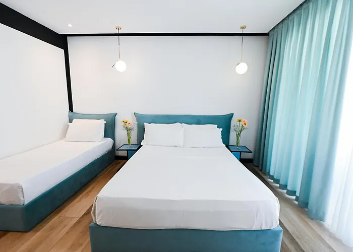 Royal G Max Hotel Golem (Tirana)